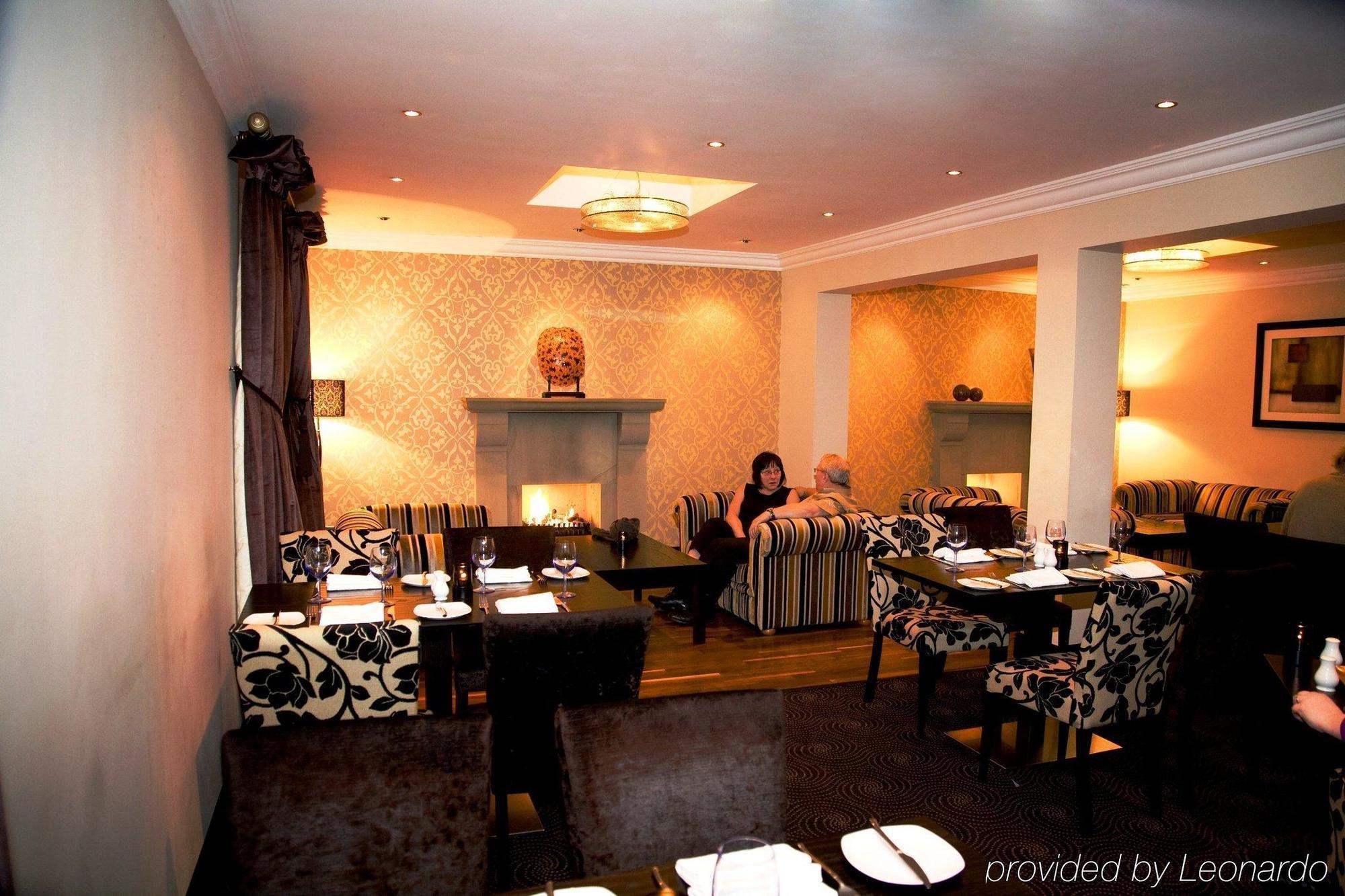 The Popinjay Hotel Larkhall  Exterior photo