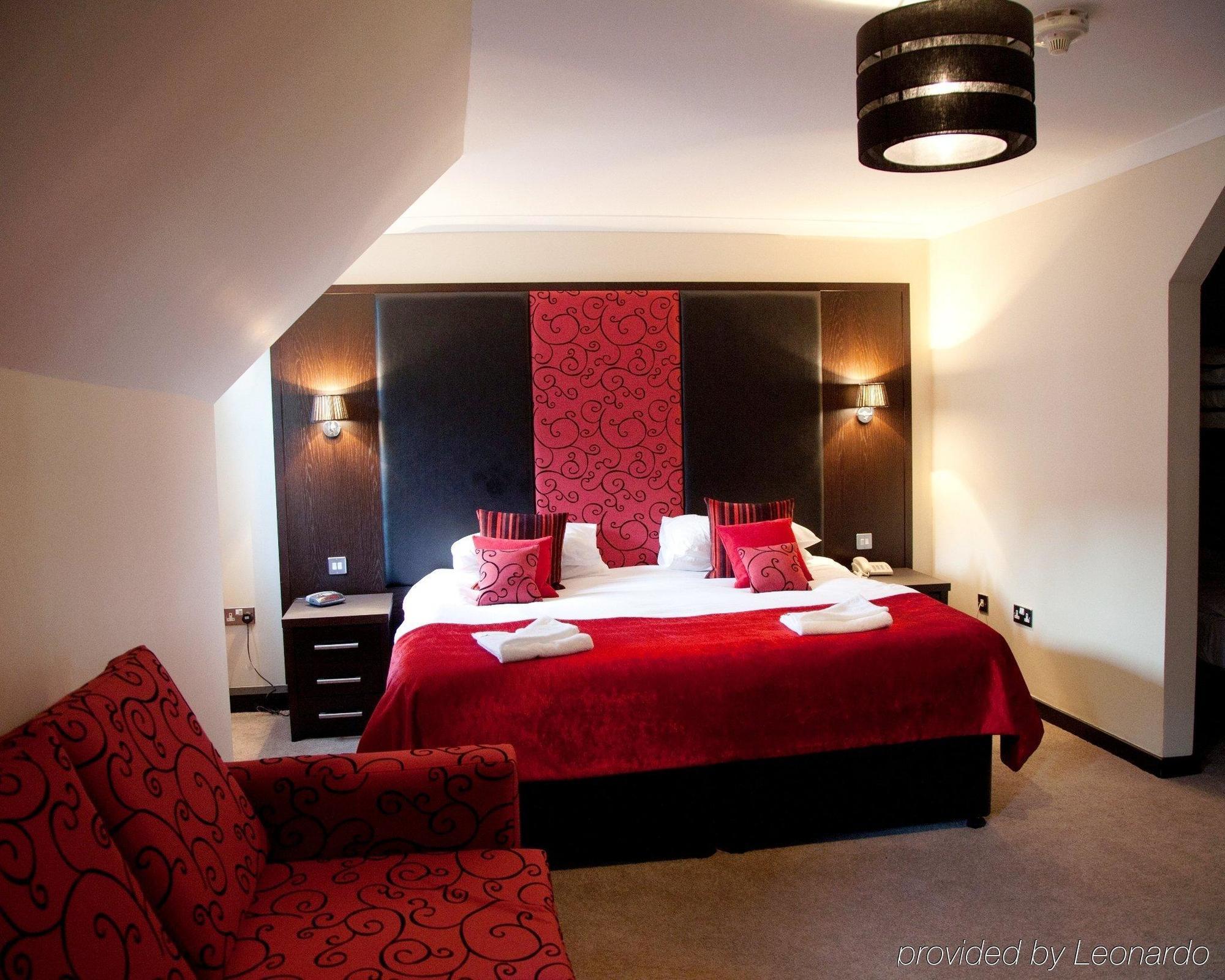 The Popinjay Hotel Larkhall  Exterior photo