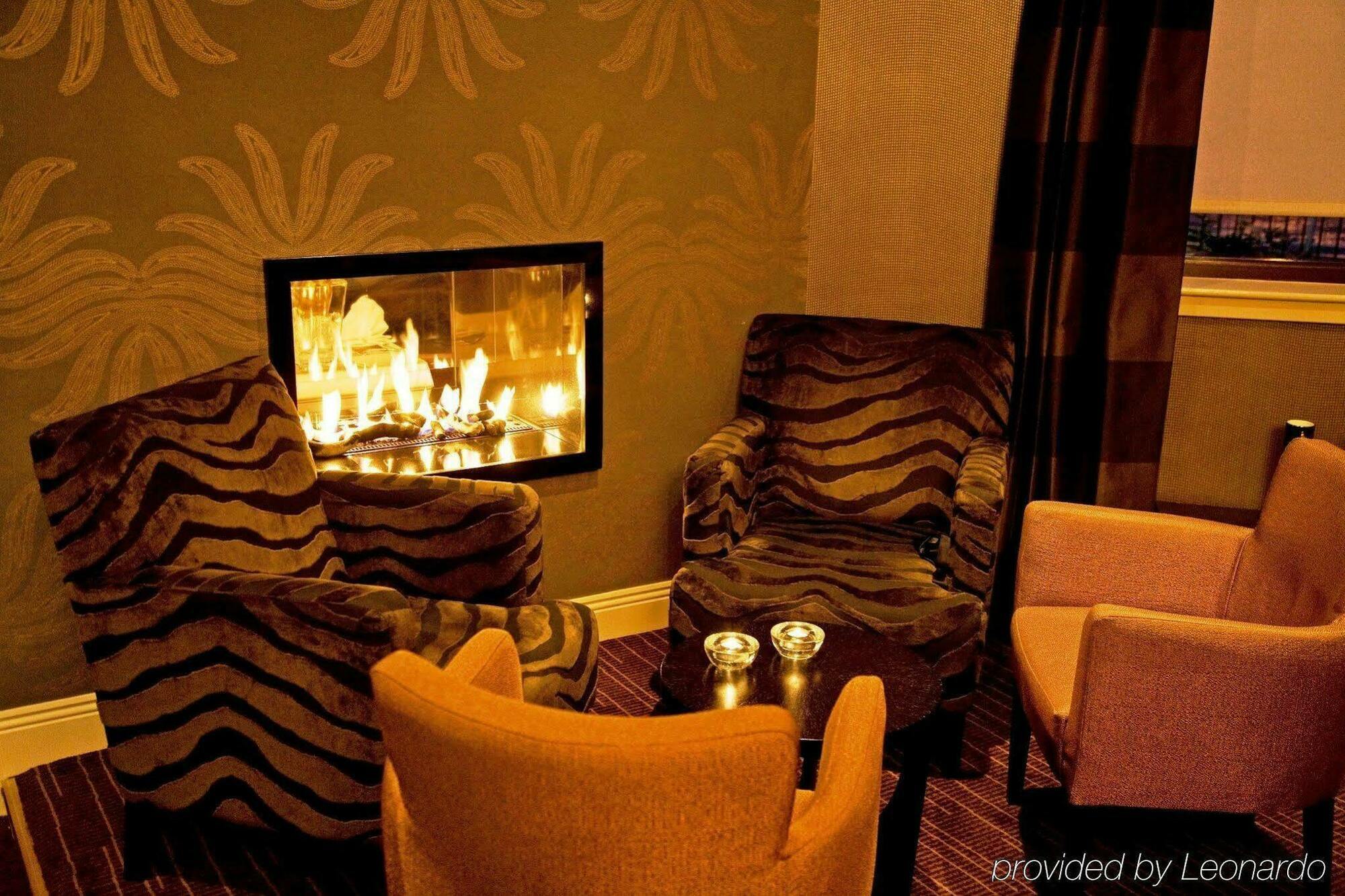 The Popinjay Hotel Larkhall  Exterior photo